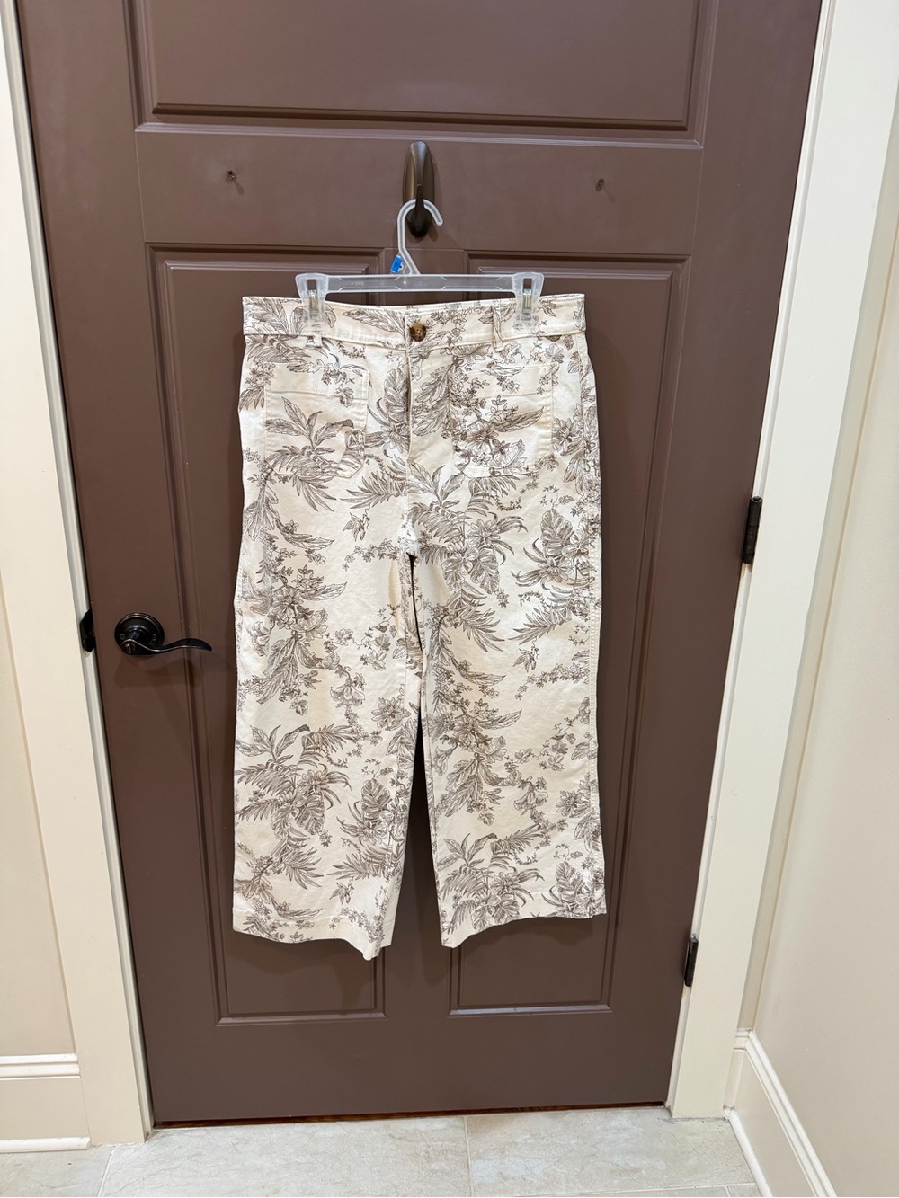 Loft Printed Casual Pants in Cream with Brown Floral Pattern